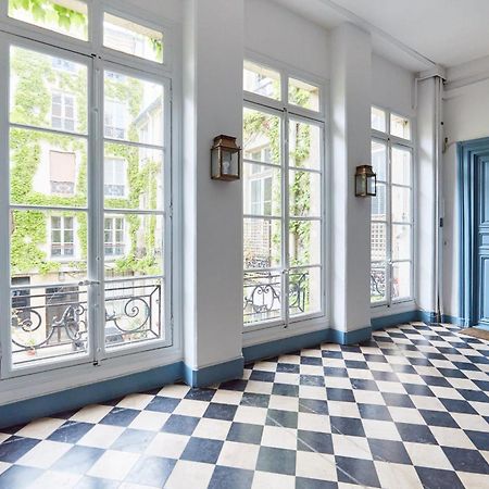Place Des Vosges - 1Br With Balcony - Cityapartmentstay París Exterior foto