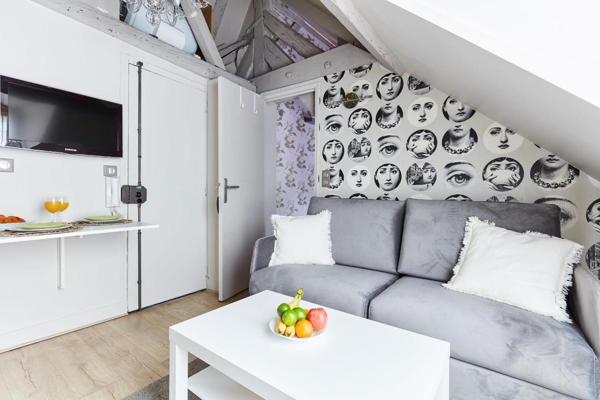 Place Des Vosges - 1Br With Balcony - Cityapartmentstay París Exterior foto