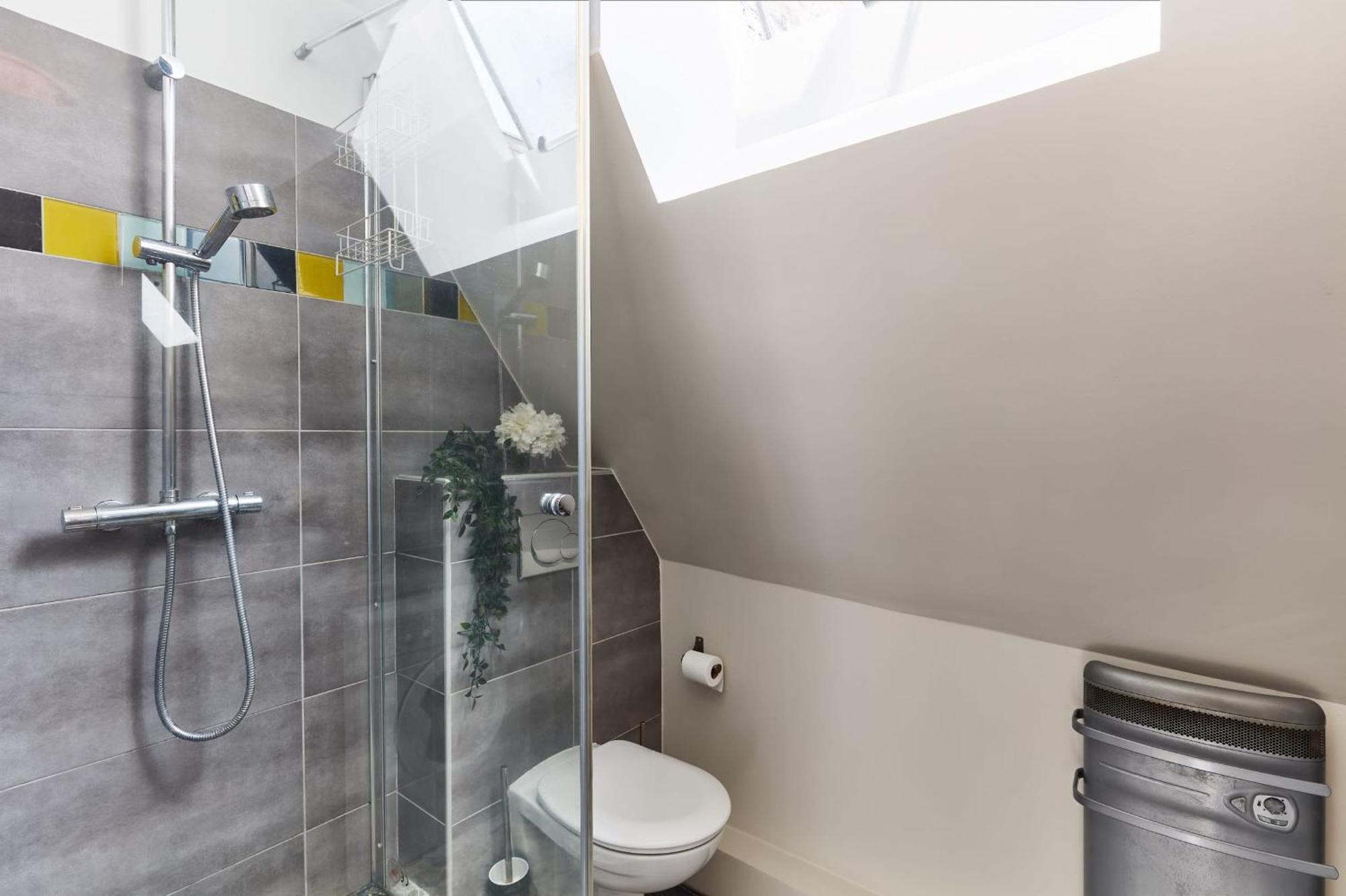 Place Des Vosges - 1Br With Balcony - Cityapartmentstay París Exterior foto